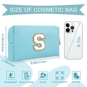 Borsa per il Trucco Personalizzata Blu con Cerniera, Graziosa Pochette da Viaggio in PU Chenille con Iniziale A-Z, Astuccio Cosmetico con Patch Iniziale - Product Image 2
