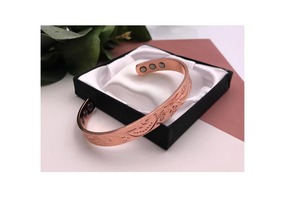 Brazalete de Cobre HASAN CRAFT, Hecho a Mano, Ecológico, Grabado con Láser, Diseño de Flor de Loto, Ajustable - Product Image 4