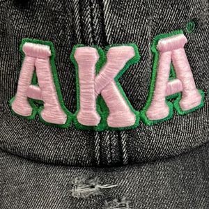 Gorra de Béisbol de Mezclilla Negra Lavada y Desgastada con Parche de Letras de Chenilla Rosa, Ajustable, Estilo Vintage, Informal, para Exteriores, Unisex - Product Image 4
