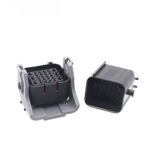Connecteur automobile, prise femelle 28 broches, 12V, plastique noir, montage sur panneau rectangulaire, terminaison à souder, verrous étanches - Product Image 6