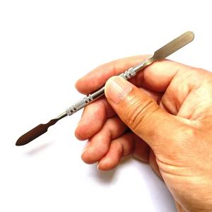 Empujador de Cutículas de Acero Inoxidable de Doble Punta, Herramienta Reutilizable para Manicura, Diseño de Doble Cabeza - Product Image 5