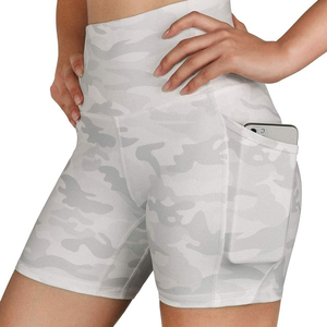 Shorts de yoga en gros légers et sans coutures pour femmes, shorts de sport froncés pour l'entraînement, fournisseur en gros de vêtements de fitness - Product Image 4