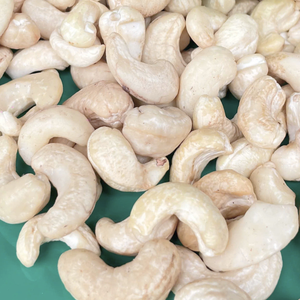 Best Quality Cashew LP1 Cashew <b>Nuts</b> Free Tax Ready To Ship Santigo - Product Image 1