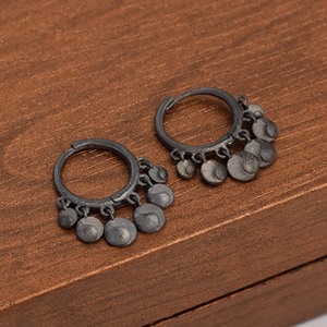 Pendientes de Aro Finos de Plata de Ley S925 con Rodio Negro y Dijes, Estilo Bohemio, Joyería Fina para Uso Diario, Diseño Redondo Colgante - Product Image 4