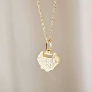 Collier pendentif en forme de cœur plaqué or 18 carats de luxe avec chaîne en cristal et strass, unisexe, à porter tous les jours - Product Image 3