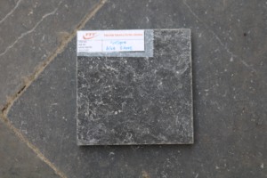 กระเบื้องหินปูนสีน้ำเงินเข้มเวียดนามราคาถูก ป้องกันการลื่น เหมาะสำหรับทางเดินรอบสระว่ายน้ำกลางแจ้ง - Product Image 3