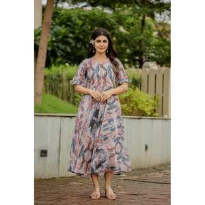 Robe de soirée en tissu mousseline, taille naturelle, imprimé numérique floral et géométrique détaillé - Product Image 3