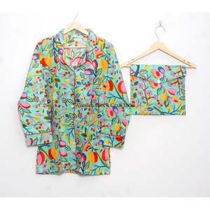 Ensemble de pyjama en coton biologique de luxe de haute qualité pour femmes, imprimé floral, vêtements de nuit longs avec logo sur le devant, cadeau idéal - Product Image 2