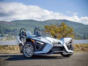 Polaris Slingshot Usado de Primera Calidad, 3-4 Plazas, Gasolina, >450HP, Vehículo Recreativo Deportivo de Turismo al Aire Libre, Precio de Mayoreo - Product Image 2
