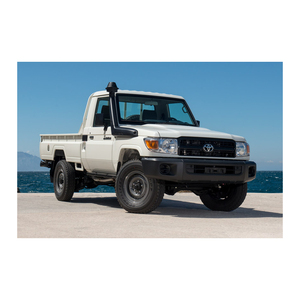 Usado para Camioneta de Cabina Simple 4x4 Serie 79 Gasolina/Automática, Tamaño de Neumático R18, Techo Solar Panorámico Oscuro Izquierdo - Product Image 1