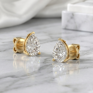 Boucles d'oreilles classiques à tige en V avec diamant taille poire 1,00 carat total en or massif - Product Image 1