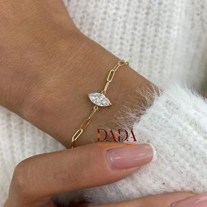 Bracelet chaîne trombone en diamant de laboratoire taille marquise remarquable pour femme, bijou fin solitaire élégant, bracelet minimaliste - Product Image 1