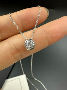 Collar de Lujo con Diamante Cultivado en Laboratorio, Corte Marquesa, Oro Blanco, Bisel Moderno, con Piedra Solitaria Certificada y Sostenible - Product Image 3