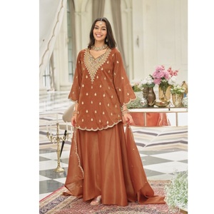 Ensemble Sharara Kurti de créateur avec dupatta pour femme – Tenue ethnique tendance pour mariages et événements - Product Image 5