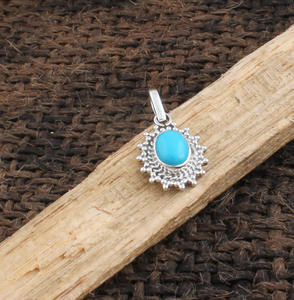 Collar de Plata de Ley 925 con Turquesa, Colgante Vintage con Piedra Preciosa, Joyería Victoriana Estampada para Mujer, Venta al Por Mayor - Product Image 4