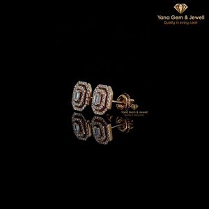 Boucles d'oreilles clous double halo taille émeraude 0,50 TCW pour femme en or rose massif 14K, diamant de laboratoire CVD couleur D-E-F, clarté VVS-VS - Product Image 2