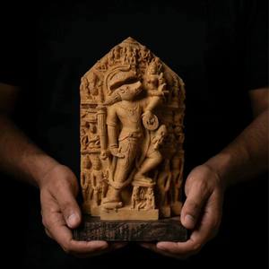 Statue de Varaha en résine finition antique, Avatar de Vishnu en forme de sanglier du 10ème siècle, Réplique de musée, Figurine rare du Seigneur Varaha pour la maison et la galerie - Product Image 3
