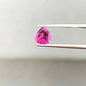 Tourmaline rubellite naturelle en forme de cœur, pierre précieuse rose-rouge pour la création de bijoux fins - Product Image 3