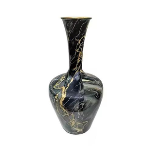 Jarrón artístico tradicional de metal dorado con acabado calado para decoración de bodas y interiores de hostelería de la India - Product Image 2