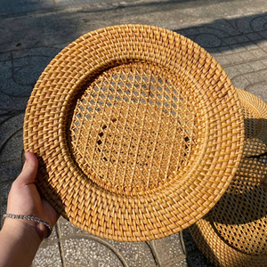 Plato de lujo de ratán con diseño de plantas, acabado pulido, apto para lavavajillas y ecológico para fiestas - Product Image 1