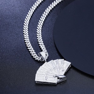 Colgante de plata 925 con moissanita certificada GRA, estilo hip hop, con incrustaciones de circonitas, diseño de gran valor, personalizado para raperos, para uso diario. - Product Image 3