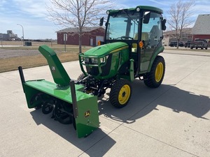 Tractor Compacto de Servicio Pesado 2025 2032R Z179011 de Alto Rendimiento, Suministro al por Mayor - Product Image 3