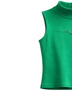 Camiseta sin mangas verde acanalada de cuello alto para mujer, personalizada con diseño en relieve de luna y estrella, sin mangas, de verano, fabricante personalizado - Product Image 4