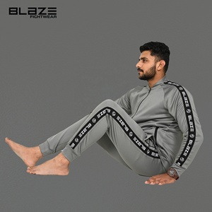 Blaze Fight Wear Survêtement imprimé par sublimation Veste et pantalon personnalisés Survêtement pour l'entraînement et le jogging Hommes Survêtement - Product Image 1