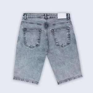 Achetez des shorts en jean pour hommes de haute qualité, polyvalents et élégants pour l'été, parfaits pour les sorties en plein air. - Product Image 3