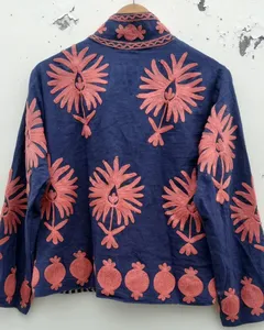 เสื้อแจ็คเก็ตสั้นปักลายซูซานีสีน้ำเงินรอยัล ทำด้วยมือจากผ้าฝ้ายสำหรับผู้หญิง ตกแต่งด้วยงานปักด้าย  แบบเปิดด้านหน้า แขนยาวเต็มตัว - Product Image 2