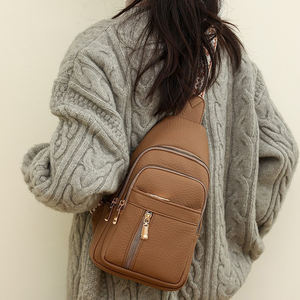 Sac bandoulière de style sportif – Sac de poitrine léger pour la course à pied et la randonnée - Product Image 3