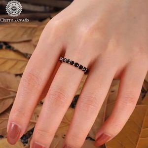 Anillo de compromiso y eternidad de plata chapada en oro rosa con moissanita, engaste de púas, diseño geométrico clásico para mujer, IGI - Product Image 4