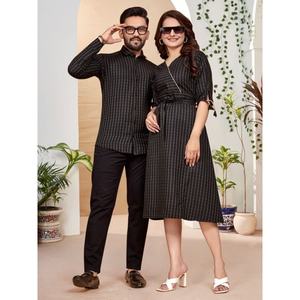 เสื้อคู่ผ้าฝ้ายทอแบบชิ้นเดียวสีดำ - Product Image 1