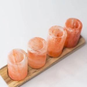 Vasos de chupito de sal rosa del Himalaya tallados a mano, artesanía en piedra natural para cócteles y eventos. - Product Image 2