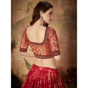 Ensemble Lehenga Choli en organza imprimé marron majestueux pour femmes grandes tailles - Product Image 3