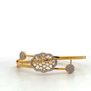 Pulsera de Diamantes en Oro Amarillo de 22K - Product Image 5