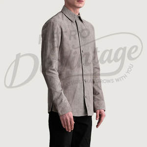 เสื้อแจ็คเก็ตหนังกลับแท้สีเทาสำหรับผู้ชาย ทรงคลาสสิก ติดกระดุม ทรงเข้ารูป สัมผัสนุ่ม สวมใส่สบาย เสื้อคลุมลำลองคุณภาพพรีเมียม - Product Image 5