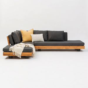 Moderno Conjunto de Sofás de Jardín de Madera Maciza Opia con Cojines Gris Oscuro y Diseño Impermeable para Uso en Patio - Product Image 2