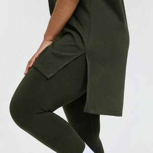 Camisetas de gimnasio extragrandes con cuello en V para mujer 2026, tops de entrenamiento de talla grande, camisetas básicas casuales de manga corta y ajuste holgado para mujer OEM - Product Image 4