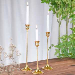 Grand bougeoir en métal de style classique fini à la main pour des paramètres élégants de Noël ou d'anniversaire disponibles au prix de gros - Product Image 6