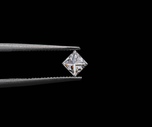 Diamante de corte princesa de 1.0 CT y 4.0 MM, diamante sintético de laboratorio, diamante sintético CVD-HPHT suelto, diamante Melee para joyería (3 piezas) - Product Image 3