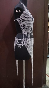 Top de malla medieval con falda para mujer / Disfraz de guerrera - Product Image 3