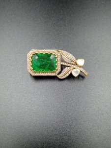 Broche ethnique faite à la main en argent 925 plaqué or avec pierre doublette verte et motif floral, idéale pour un cadeau de mariage ou de fiançailles - Product Image 6