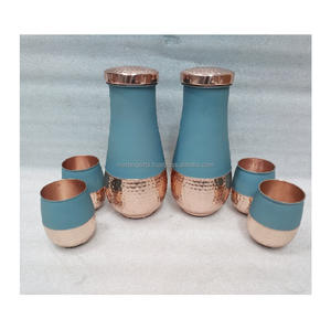 Botella de Agua de Cobre Ecológica Tradicional Inspirada en las Prácticas Ayurvédicas, Apta para Agua Hirviendo, Unisex, en Caja de Regalo - Product Image 6