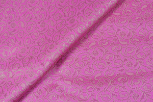 Tissu brocart floral de qualité supérieure, matière lisse et brillante pour robes de mode, saris, lehengas et tenues de soirée. - Product Image 4