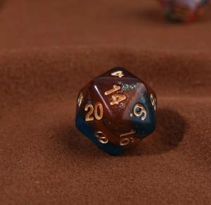 Ensemble de dés en résine professionnel haut de gamme pour les jeux de rôle sur table Dungeons and Dragons, équipement de jeu en gros - Product Image 3