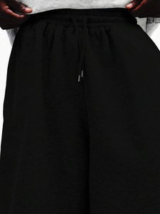 Shorts en polaire pour hommes, fabriqués au Pakistan, de qualité supérieure, avec logo personnalisé. - Product Image 3