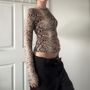 Camisa de manga larga para mujer, cómoda, informal, suave, para actividades diarias, viajes y fines de semana relajados - Product Image 1