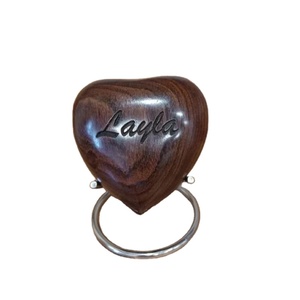 Urne coeur en bois pour cendres urne de crémation pour animaux de compagnie pour colibri urne funéraire pour chiens chats fabriqués à la main - Product Image 1