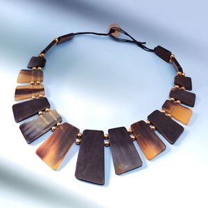 Collier chaîne en corne de buffle naturelle et biologique, poli, écologique, style animalier, design artistique à maillons, fait main, pièce maîtresse - Product Image 3